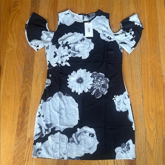 YOINS Dresses & Skirts - YOINS Floral Dress